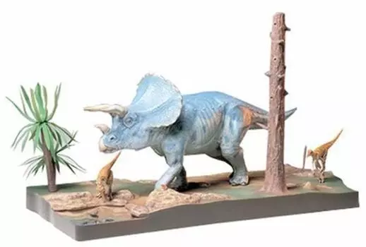 TAMIYA 1/35 Dinosaur World Series No.04 Сценический набор из трицератопса Пластиковая модель 60104