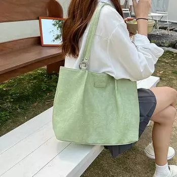 Textured Tote Bag for Women Carrying A Small Range of Western Style Early Spring Shoulder Bag