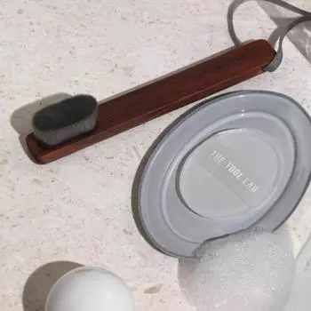 The Tool Lab Pore Dead Skin Care Home Care Duo (В комплект входят 1 кисть + 1 пуховка + эксклюзивный держатель.) [Special Set] Quick Home Care Duo