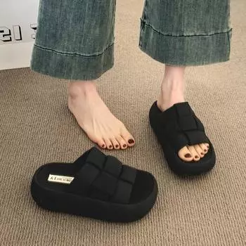 Thick-bottomed woven slippers for women s outer wear summer new high-end matching skirts are beautiful and not tired of sandals 35 чёрный