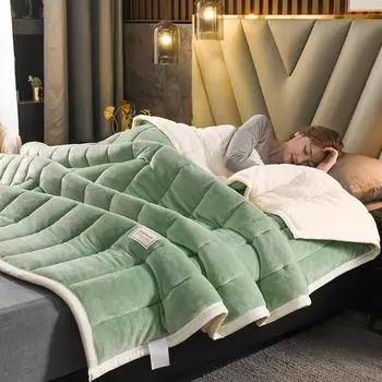 Three-layer thickened lamb fleece blanket solid color milk fleece blanket winter warm flannel nap blanket 120x200cm темно-синий