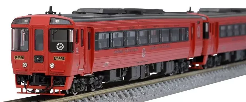 TOMIX N Gauge JR Kiha 185 Series Around the Kyushu Set 98454 Модель железнодорожной дизельной машины красного цвета