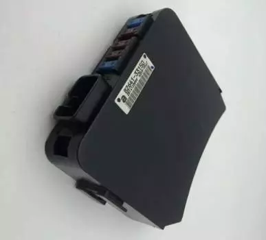 TOYOTA GENUINE Avalon POWER RELAY INTEGRATION CONTROL MODULE 82641-33150