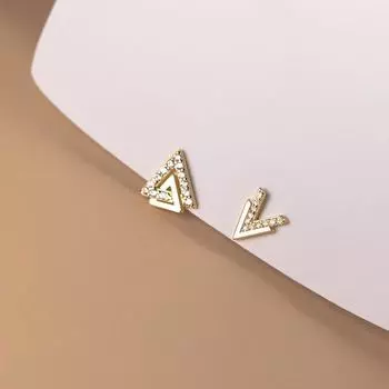 Trustdavis настоящее серебро 925 пробы модные милые треугольные V-образные серьги-гвоздики с фианитом для женщин Свадебная вечеринка изящные ювелирные изделия DB1453