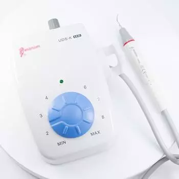Ультразвуковая зубная щетка Medical Oral UDS-K LED Pluggable с эргономичной рукояткой и функцией автоматического отслеживания частоты для мягкого очищения US Plug