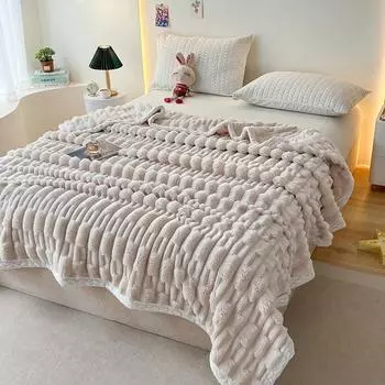 Утолщенное плюшевое одеяло с кроликом Four Seasons Bamboo Plush Blanket Office Shawl Nap Blanket Bed 100x120cm озеро синий