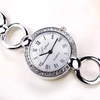 Vente chau Mo Femmes Montres Женский браслет Montre Watch серебряный