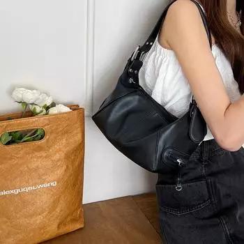 Весенняя ретро-сумка на плечо в стиле Европы и США Cool Drag Girl Niche Design Leather Zipper Hand Underarm Bag