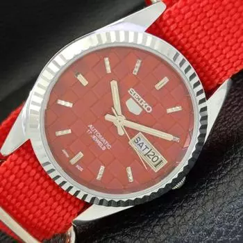 ВОССТАНОВЛЕННЫЕ АВТОМАТИЧЕСКИЕ МУЖСКИЕ ЧАСЫ SEIKO 5, СДЕЛАНО В ЯПОНИИ, КРАСНЫЙ ЦИФЕРБЛАТ, ИЗГОТОВЛЕНЫ НА ЗАКАЗ a440011-2 QV90-a440011