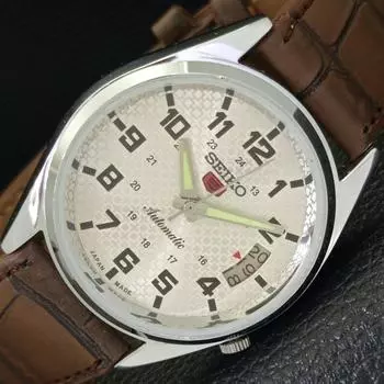 ВОССТАНОВЛЕННЫЕ ВИНТАЖНЫЕ МУЖСКИЕ ЧАСЫ SEIKO 5 AUTOMATIC JAPAN СЕРЕБРЯНЫЙ ЦИФЕРБЛАТ a435104-2 R122-a435104