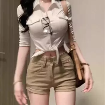 Wearing Khaki Plump Denim Shorts for Women In Summer New Tight and Versatile Buttocks S