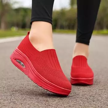 Белые летние сетчатые спортивные рокеры на платформе и среднем каблуке Туфли для медсестер Туфли для танцев на мягкой подошве Легкие белые туфли для женщин 35 красный
