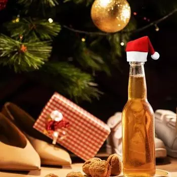 Wholesale Mini Santa Hat Non-Woven Fabric Lollipops Caps Christmas Wine Bottle Covers Xmas Bottles Holder Table Dinner Decor 7x4cm