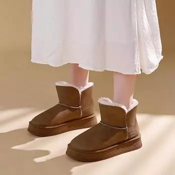 Winter new Korean version one-pedal snow boots, piled and thickened waterproof and non-slip cotton shoes, short boots for women 35