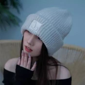 Women s 2024 new knitted wool hat, warm in autumn and winter, windproof and cold-proof, ski couple cold hat, wool hat серый