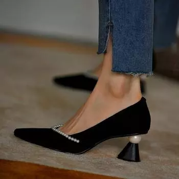 Women s French Retro Square Headed High Heels 2024 Spring and Summer New Style Fashion Temperament String Bead Single Shoes 35 покинуть белый
