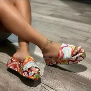 Women s New Slotted Silk Satin Thick Sole Slippers Women s Large Ethnic Style Simple Beach Fashion Sandals/ Slippers 36-43 37 чёрный