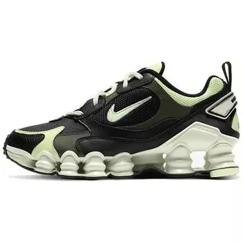 Зеленые женские кроссовки Nike Shox Nova AT8046-001