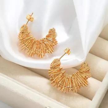Женские асимметричные сетчатые полые серьги Niche Cool High-end 18K титановые стальные серьги ювелирные изделия