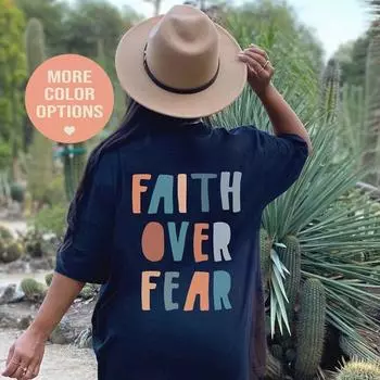 Женские футболки Faith Over Fear с принтом сзади, свободная хлопковая уличная одежда, религиозная одежда, мотивационная футболка, женский топ, дропшиппинг S красный
