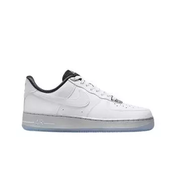 Женские кроссовки Nike Air Force 1 07 SE White Metallic Silver DX6764-100