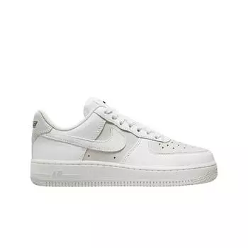 Женские кроссовки Nike Air Force 1 07 LX White and Photon Dust DZ2708-102
