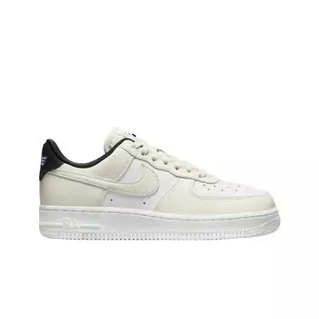Женские кроссовки Nike Air Force 1 07 Coconut Milk DZ2708-101
