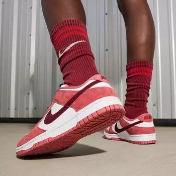 Женские кроссовки Nike Dunk Low Valentine s Day FQ7056 100