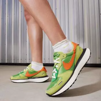 Женские кроссовки Nike Phoenix Waffle FD2196 300 220