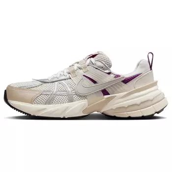 Женские кроссовки Nike V2K Run Premium Light Bone Viotech кремовый Sanddrift металлик-серебристый HF4305-072 44