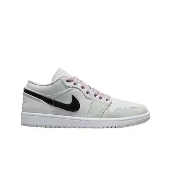 Женские кроссовки W Jordan 1 Low SE Barely Green CZ0776-300