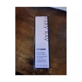 Жидкая тональная основа Mary Kay Timewise Luminous Ivory 3 Wear, НОВАЯ 038698, 1 шт.