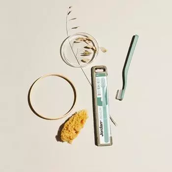 Зубная щетка Jordan Green Clean 1 шт. (Цветной случайный)