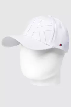 Кепка с логотипом