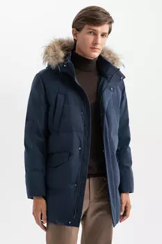 Куртка с натуральным мехом и водоотталкивающей обработкой
