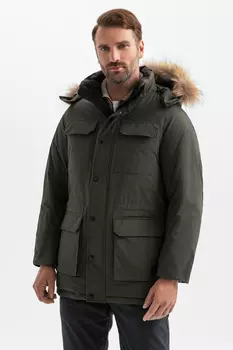 Куртка с натуральным мехом и водоотталкивающей обработкой