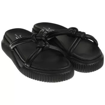 Шлепки черные на массивной подошве Voile blanche