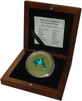 Монета 10 франков Конго 2003 года Серебро Монеты из серебра в подарок с изображением дельфина – это не просто попытка напомнить о необходимости защиты животных
