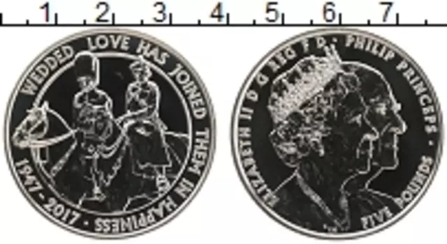 Монета 5 фунтов Англии 2017 года Медно-никель 70 лет свадьбы Королевы Елизаветы II и принца Филиппа