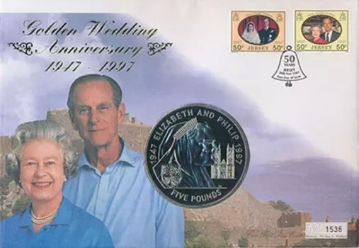 Набор монет 5 фунтов Острова Джерси 1997 года Медно-никель Монета номиналом 5 фунтов посвящена 50-летию свадьбы Елизаветы II и Филиппа Маунтбеттена