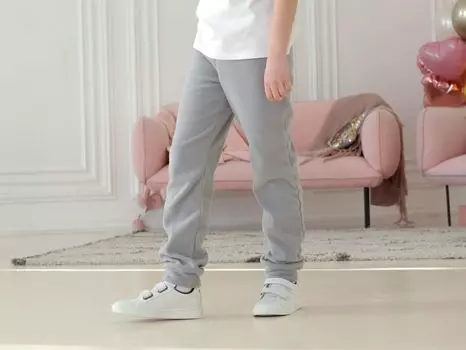 Светло-серые штанишки из флиса