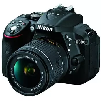 Зеркальный фотоаппарат Nikon