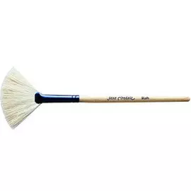 Кисть для нанесения румян Blush (White Fan) Brush