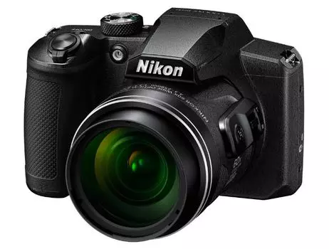 Цифровой фотоаппарат Nikon Coolpix B600 Black