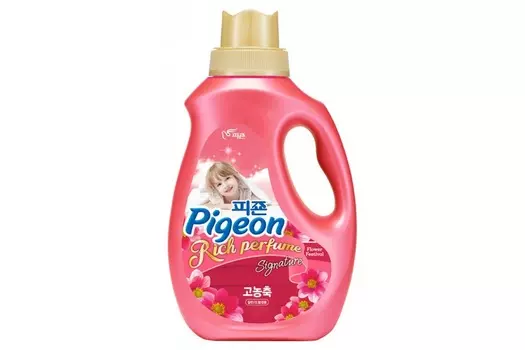 Кондиционер для белья Pigeon Rich Perfume Signature Hi-Enriched Fabric Softener Flower Festival Bottle 2000