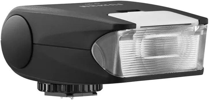Вспышка Fujifilm EF-20 (TTL вспышка, ведущее число 20)