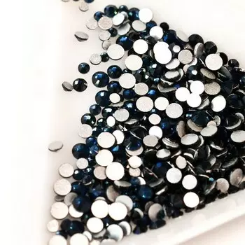 Puf, Стразы стеклянные Montana, 400 шт.