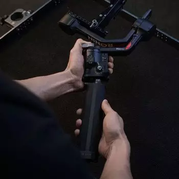 Батарейная рукоятка DJI RS BG70 для DJI RS 3/RS 3 Pro/RS 4/RS 4 Pro CP.RN.00000370.01