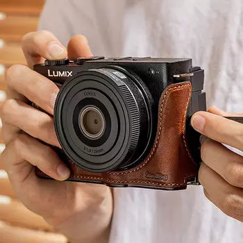 Чехол SmallRig 4703 Leather Half Case для Panasonic LUMIX S9