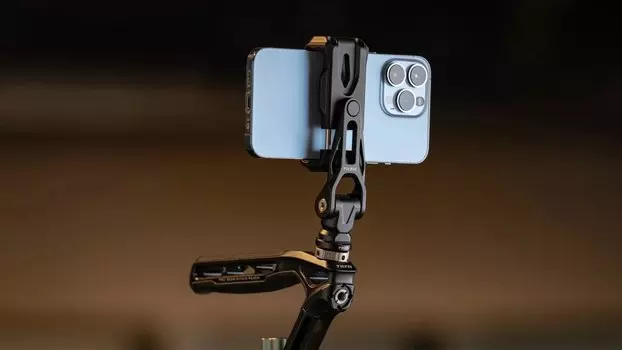 Держатель смартфона Tilta Rotatable Phone Mounting Bracket V2 (NATO) Чёрный TA-PMB5-NTK-B